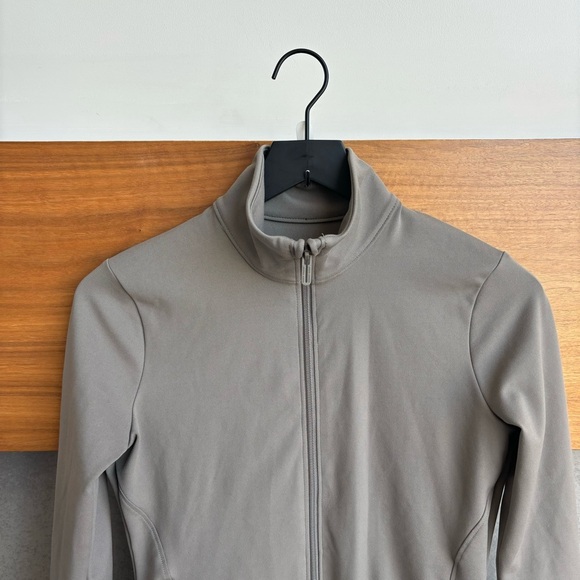 Under Armour Women's Motion Jacket, Size XS - Picture 2 of 12